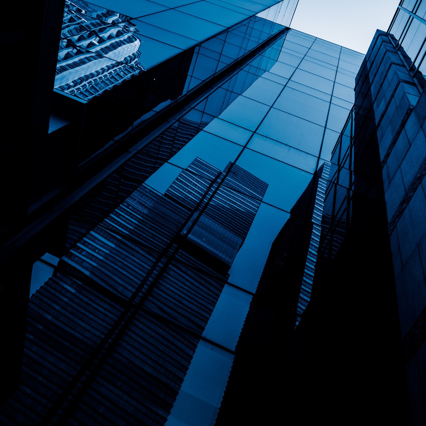 skyscrapers-from-low-angle-view_1359-574